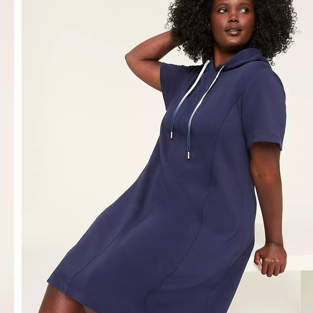 Women's Navy Hooded dress. Never worn tags still on dress.